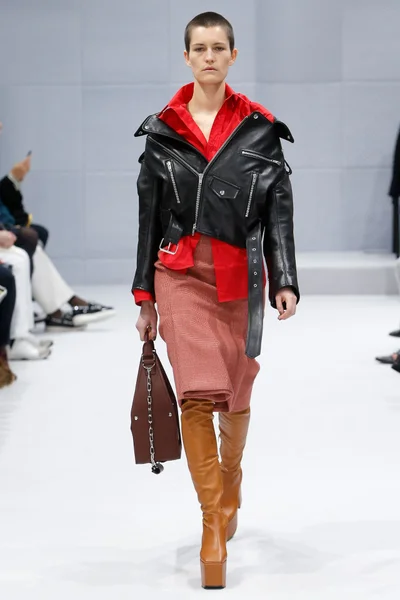 Look 20